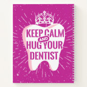 歯保医者を温かく抱き締める ノートブック (裏面)