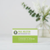 歯医者の名刺：: モダン歯のロゴ2ライム 名刺 (スタンド正面)