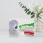 歯磨き粉と歯ブラシのクローズアップ ポストカード (スタンド正面)