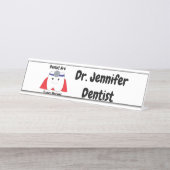歯科医おもしろい者のすごい英雄のパーソナライズ デスクネームプレート (正面)