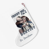 歯科医のユーモアの名前をカスタムするのクリスマスのストッキング スモールクリスマスストッキング (裏面 (吊り時))