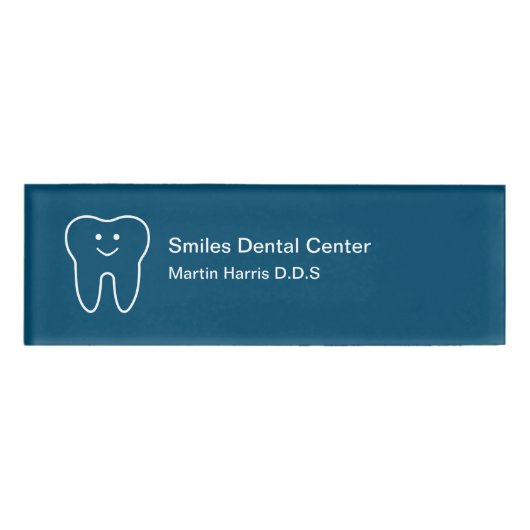 歯科医の職員はフレンドリーちょっと動きます 名札 (正面)