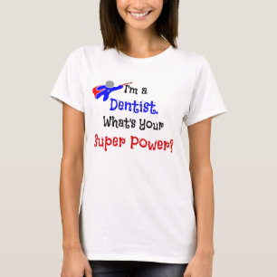 歯科医スーパーヒーローのユーモア Tシャツ