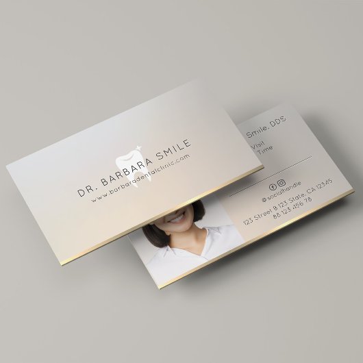 歯科医ミニマル歯化粧品エレガント 名刺