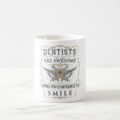 "歯科医素晴らしい"はマグです コーヒーマグカップ (中央)