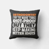歯科矯正医を作るおもしろい諺 クッション (裏面)