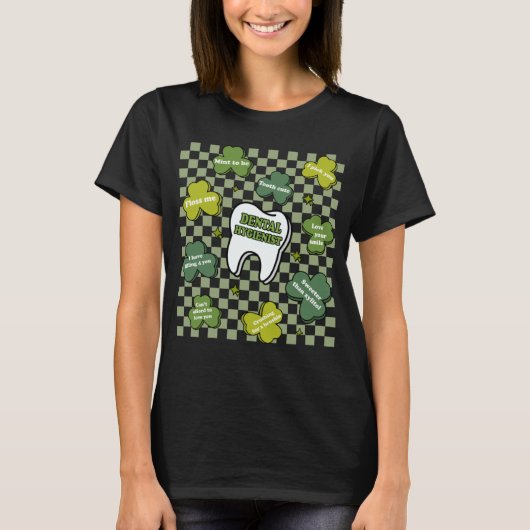 歯科衛生士St Patrick s Day 2023 Teeth Shamr Tシャツ (正面)