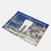 歯科雲が空に浮かぶ ドアマット (アングル)