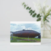 歴史的な木製の潜水艦のレプリカ。 ポストカード (スタンド正面)