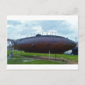 歴史的な木製の潜水艦のレプリカ。 ポストカード (正面)