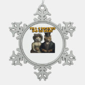 死が我々の一部となるまクラシックで スノーフレークピューターオーナメント (正面)