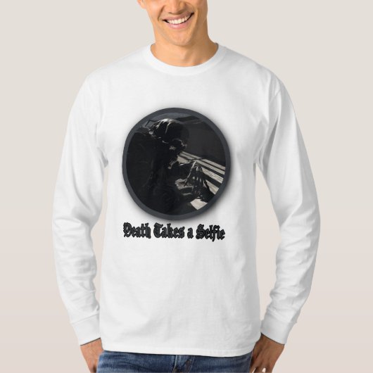 死が自撮る Tシャツ (正面)