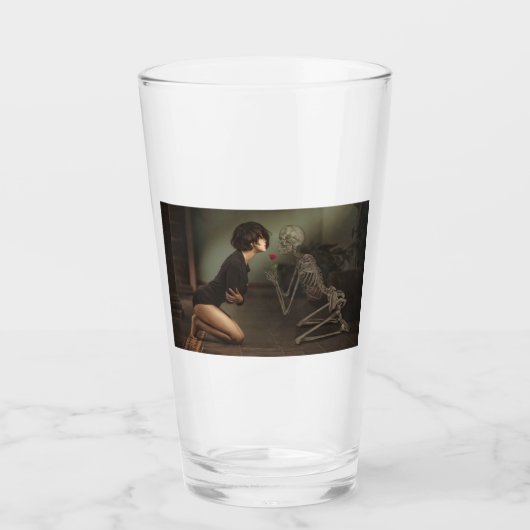 死と若い女性 タンブラーグラス (正面)