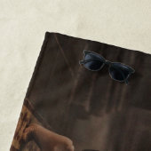 死と若い女性 ビーチタオル (インサイチュ)