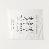 死ぬまでパーティしよう! ブライズメイドの週末 タペストリー (正面(横))