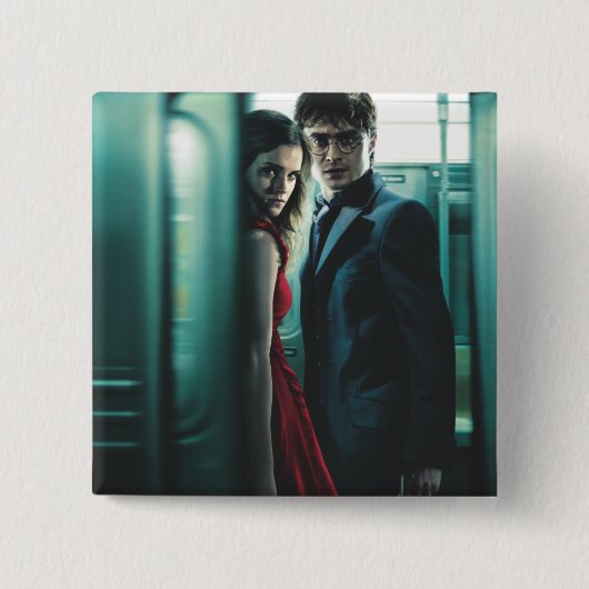 死の秘宝 – ハリーとハーマイオニー 缶バッジ (正面)