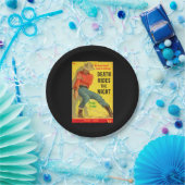 死はナイトウェスタンの本のカバーに乗る ペーパープレート (パーティー)