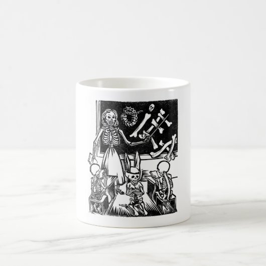死んだのの骨組先生そして学生"日" コーヒーマグカップ (中央)