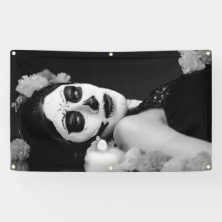 死んだ女性の旗の日 横断幕