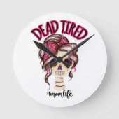 死んだ疲れた母の生活スケルトン乱雑Bunバンダナ ラウンド壁時計 (正面)