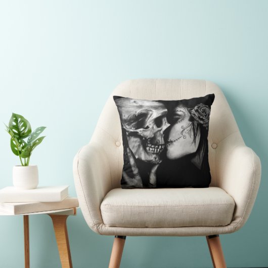 死んだ白黒のスカルと女性のゴシック様式の日 クッション (椅子)