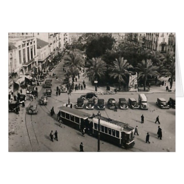 殉教者広場 (正面横)