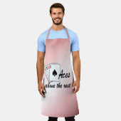 残りの赤の上のエース エプロン (着用した状態)