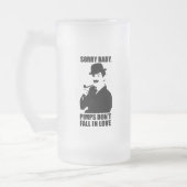 残念なベビーの売春あっせん業者は恋に落ちません フロストグラスビールジョッキ (左)