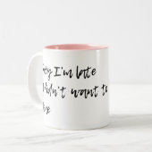 残念私は遅れます-私は来たいと思いませんでした ツートーンマグカップ (正面左)