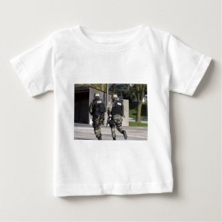 殴打 ベビーTシャツ