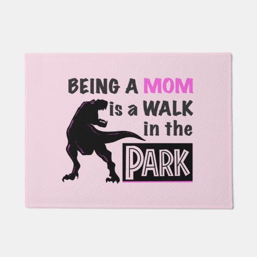 母おもしろいである恐竜が公園を散歩する ドアマット (正面)