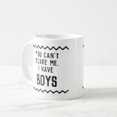 母おもしろい引用文母の日を怖がらせることはできない コーヒーマグカップ (正面左)