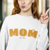 母が設立した年シンプルのタイポグラフィ Tシャツ