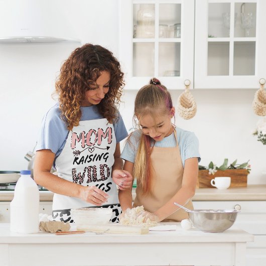 母が野生の物を育てる引用文おもしろいレオパード印刷 エプロン