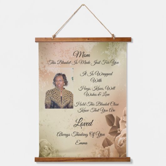 母さん、祖母さん、母さん 吊り下げ型タペストリー (正面)