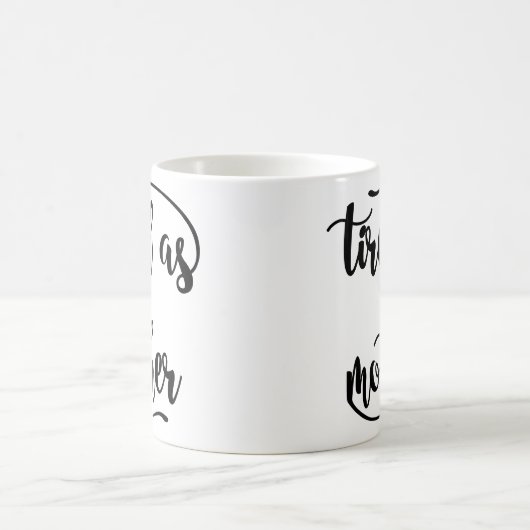 母として疲れているクラシックな陶磁器のマグ-おもしろいなお母さん コーヒーマグカップ (中央)