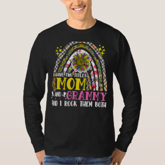「母とグラミー・ヒマワリ母の二つの称号を持っている」 Tシャツ