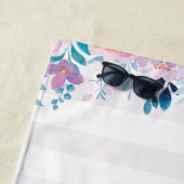 母とベビー象ピンク赤面花リース ビーチタオル (インサイチュ)