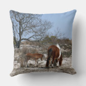 母とベビー馬アットアサーテアグ クッション (裏面)