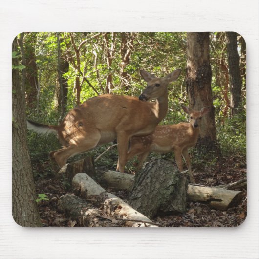 母とベビー鹿アットシェナンドア国立公園 マウスパッド (正面)