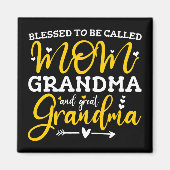 母と祖母と曾祖母と呼ばれて幸せです マグネット (正面)