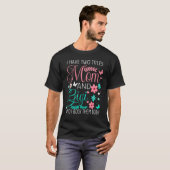 母と義義母の日の花の2つのタイトルを持っている Tシャツ (正面フル)