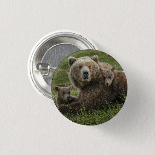 母と赤らむヒグマ 缶バッジ (正面&裏面)