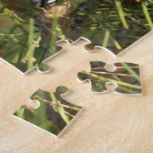 母によって食べ物を与えられているベビーのハチドリ ジグソーパズル (側面)