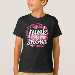 母のためにピンクの衣服で乳がんI Tシャツ
