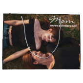 母の幸せな母の日最高の友人写真 ラージペーパーバッグ (裏面)