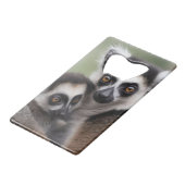 **「母の愛：ミイラとベビーのキツネザル」 クレジットカード栓抜き (裏面アングル)