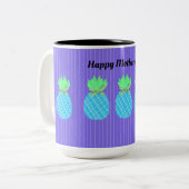 母の日のためのパイナップルマグ ツートーンマグカップ (正面左)