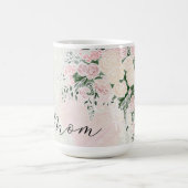 母の日のためのピンクのバラと藤の花束 コーヒーマグカップ (中央)