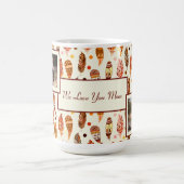 母の日の写真（羽毛の背景） コーヒーマグカップ (中央)